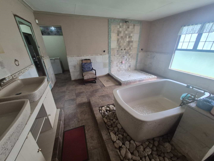 10 Bedroom Property for Sale in Mooinooi North West